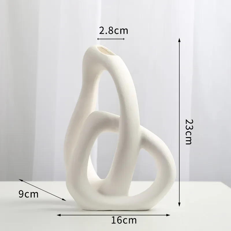 Nordic Heart-Shaped Ceramic Vase – European Style Porcelain Flower Holder
