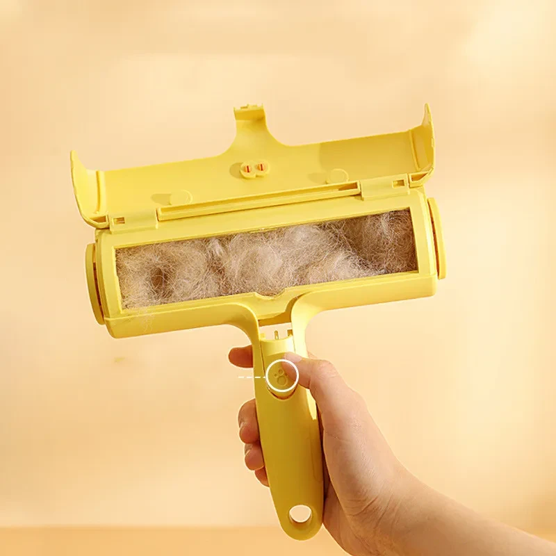 Small Yellow Duck Pet Hair Removal Brush – Sticky Roller for Cleaning Fur from Clothes & Furniture