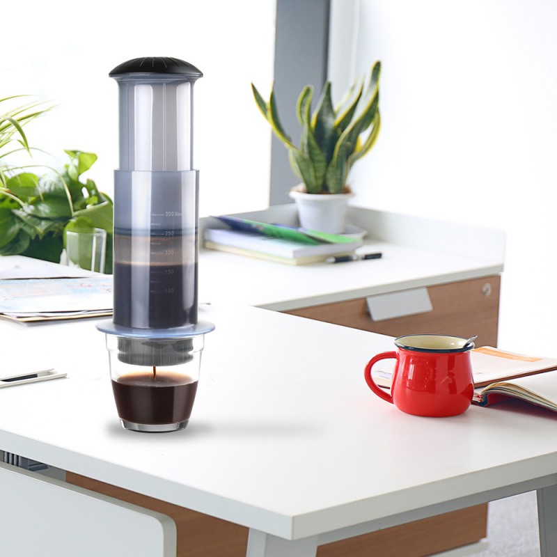 Portable Hand-Made AeroPress Coffee Pot – Lightweight Travel Manual Coffee Brewer