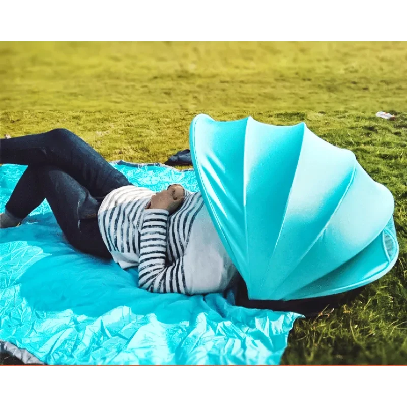 Outdoor Foldable Beach Umbrella – Sunproof & Lightweight Shade