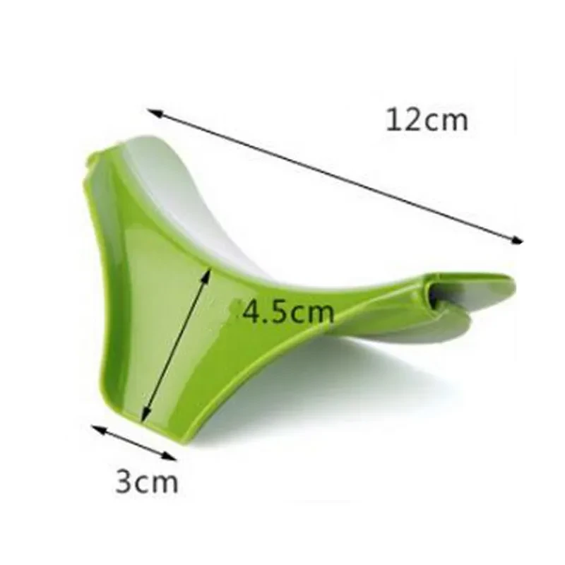 Silicone Soup Funnel – Clip-On Spill-Free Kitchen Pouring Tool