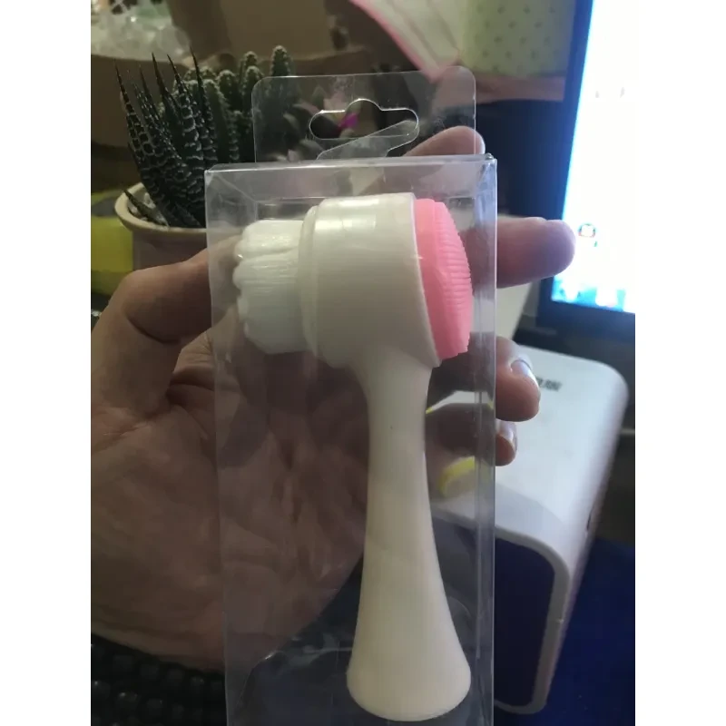 Soft Bristle Face Cleansing Brush – Deep Pore Cleanser for Skincare