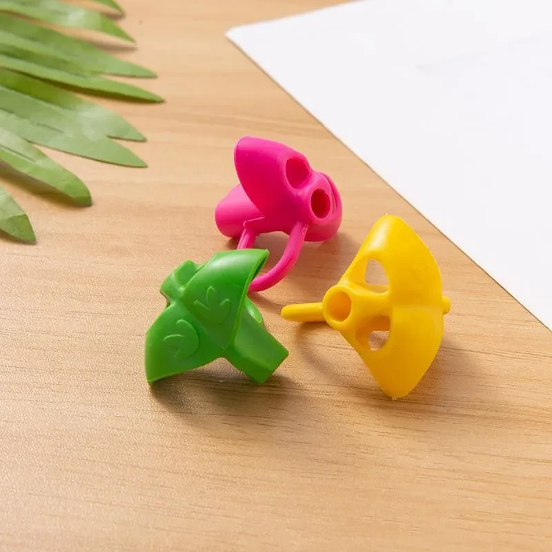 Soft Rubber Kids Pen Holder – Writing Posture Corrector Grip