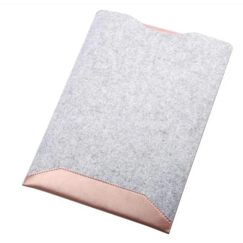 Minimalist Laptop Sleeve with Built-In Mousepad β Slim & Portable