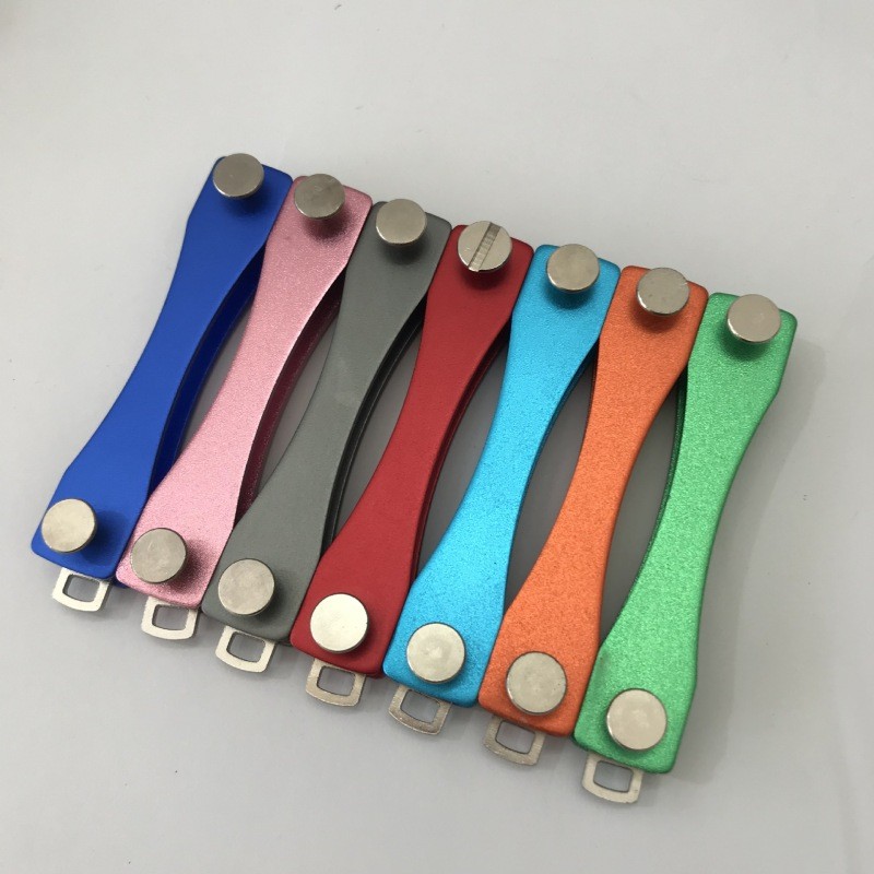 Smart EDC Key Organizer – Compact Trackable Metal Key Holder