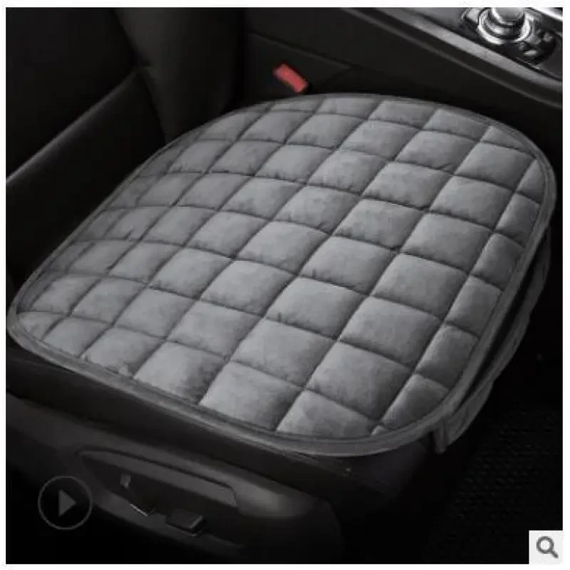 FrostGuard Car Seat Pad – Plush Comfort for Cold Weather Drives