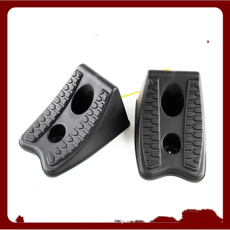 Universal Car Wheel Stopper – Heavy-Duty Anti-Skid Rubber Wedge
