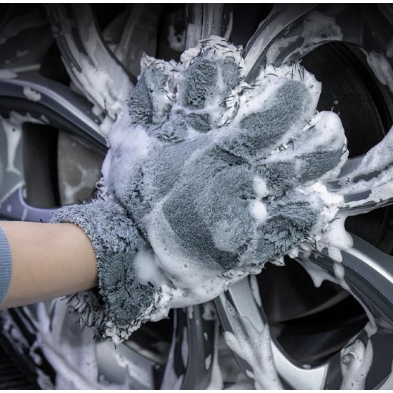 Plush Microfiber Car Wash Glove – Scratch-Free Cleaning Mitt