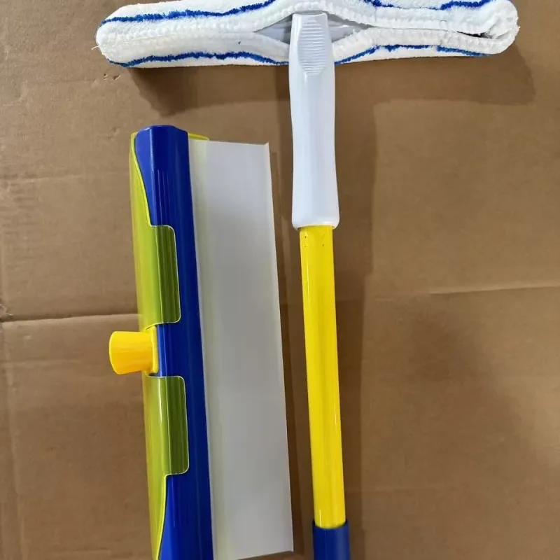 12-inch Microfiber Car Cleaning Tool β Wash Brush with Scraper
