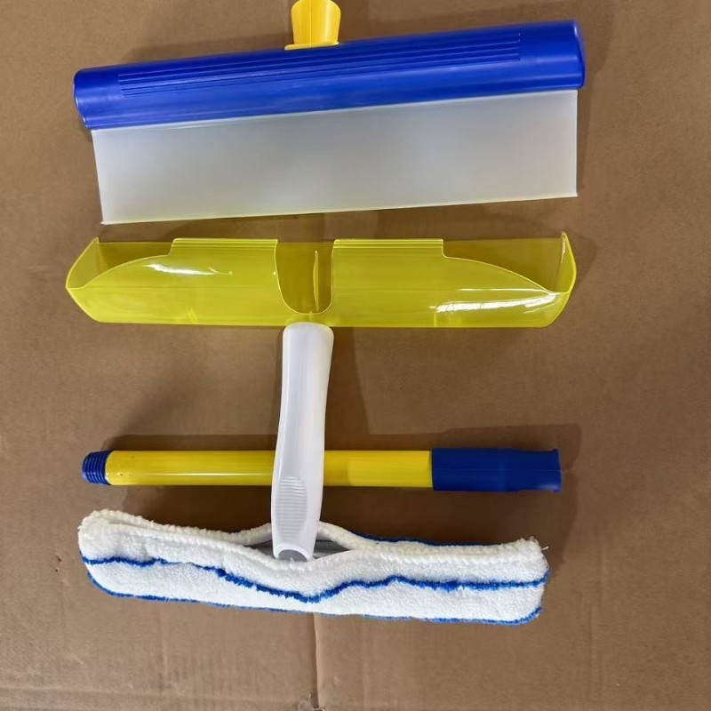 12-inch Microfiber Car Cleaning Tool β Wash Brush with Scraper
