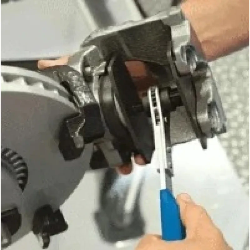 Universal Ratchet Brake Caliper Piston Tool Spreader for Cars & Trucks