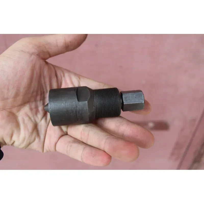 Motorcycle Magneto Puller Tool – Engine Repair 70110 125 150