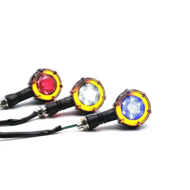 Flowing Light Dual-Tone LED Beams – Motorcycle Custom Indicators