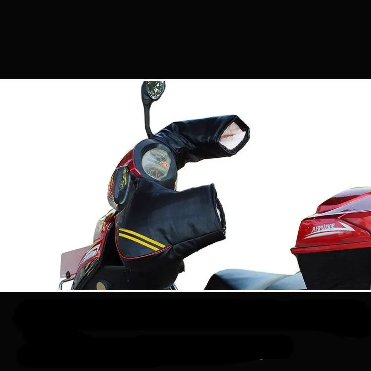 Winter Motorcycle Handlebar Muff – Waterproof Warm Scooter Cover