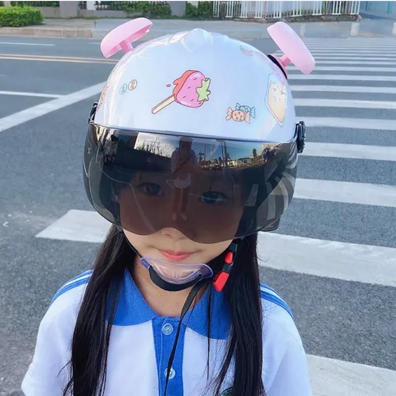 BananaWings Helmet Decoration β Stylish PC Wings for Electric Car & Motorcycle