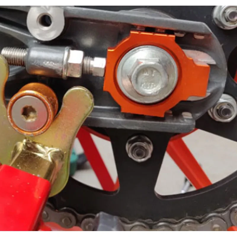 Rear Fork Regulator Screw Set for KTM Duke Motorcycle