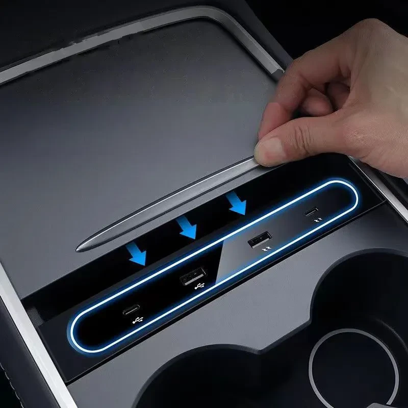 USB HUB Transfer Head Extender Type-C Port Expander for Tesla