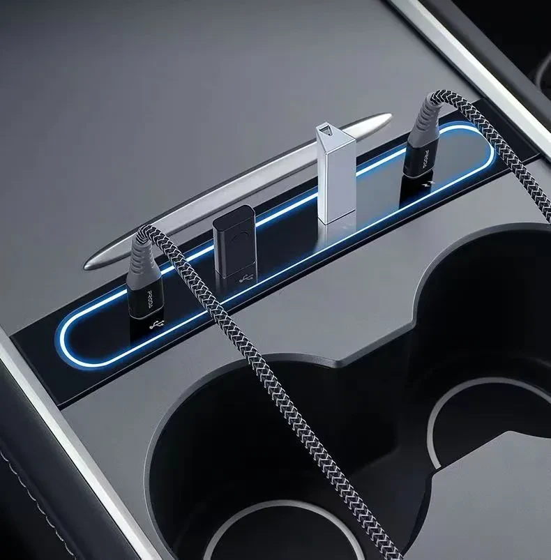 USB HUB Transfer Head Extender Type-C Port Expander for Tesla