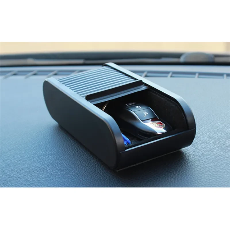 Portable Automotive Storage Container for Roll-Up Convenience