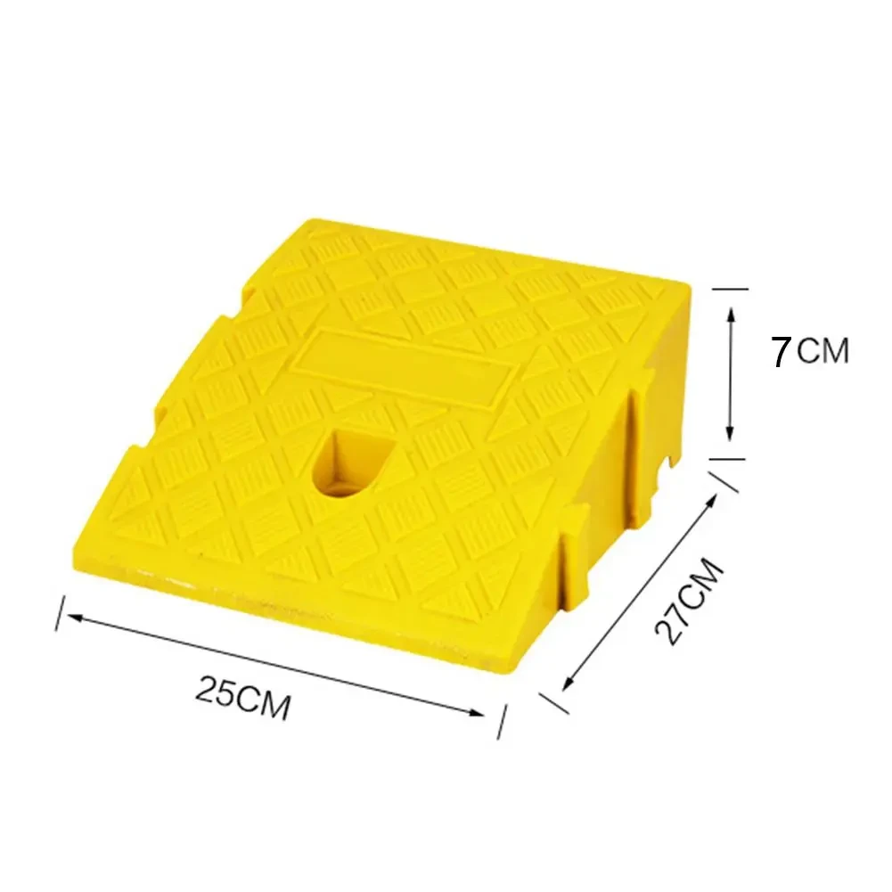 Plastic Car Speed Bump – Climbing Threshold Pad for Roads & Driveways