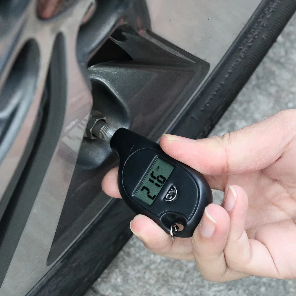 Compact Digital Keychain Tire Gauge with High-Precision LCD Reading