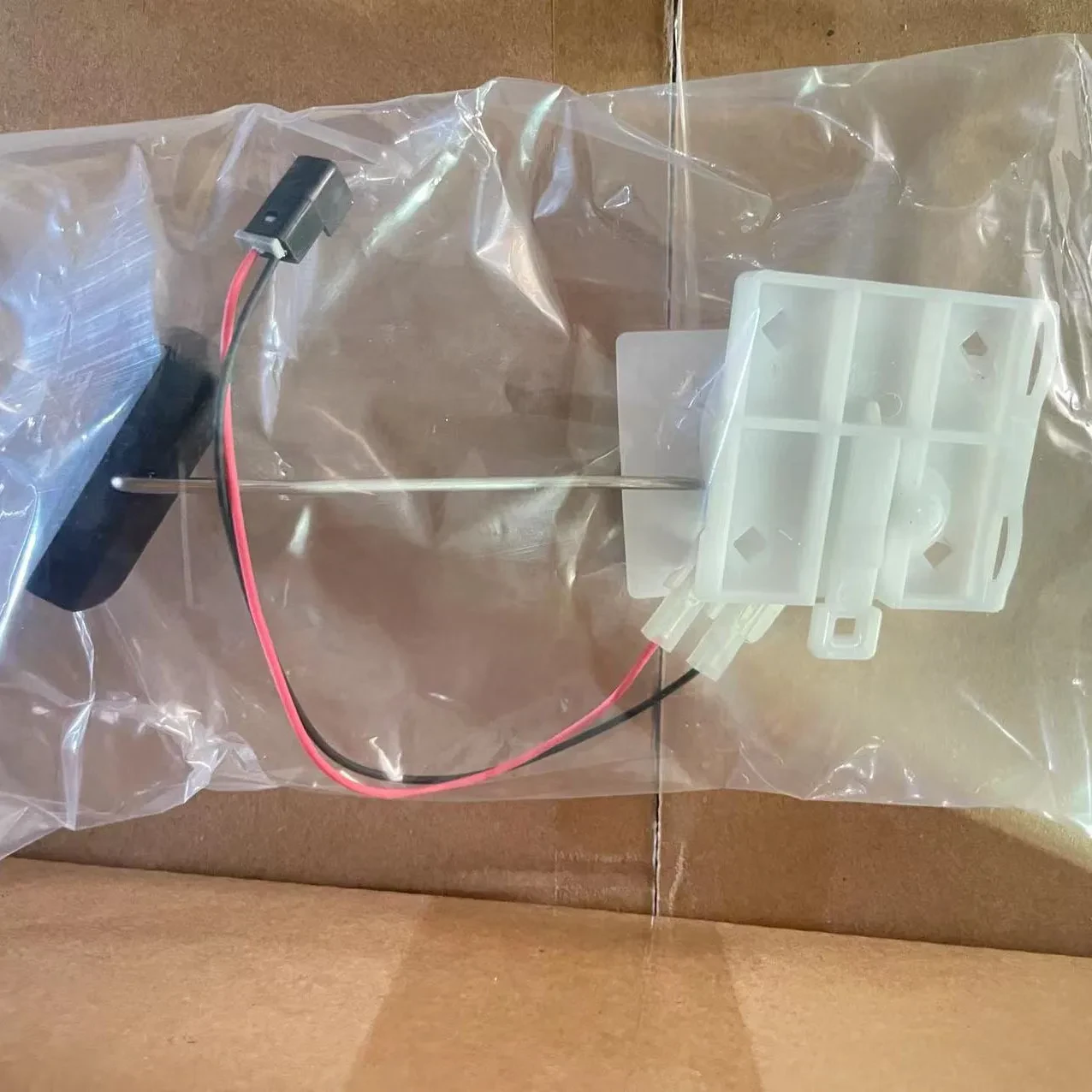 Buick & Chevrolet Oil Level Sensor 93285974 β Automotive Replacement