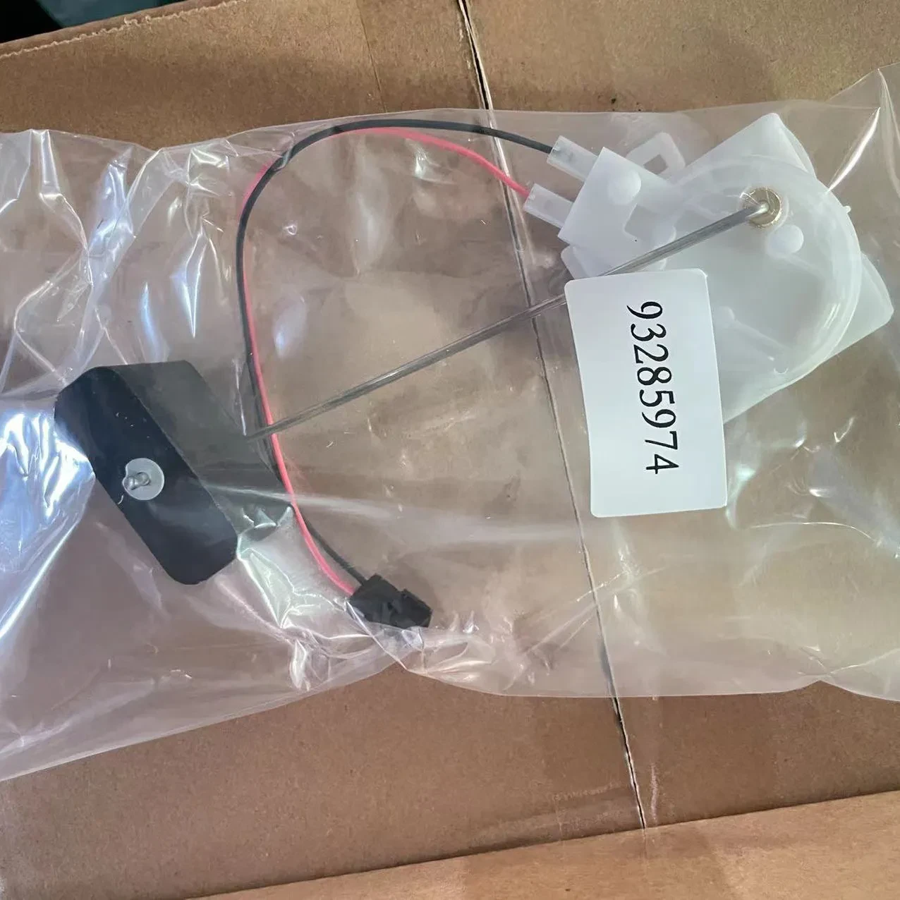 Buick & Chevrolet Oil Level Sensor 93285974 β Automotive Replacement