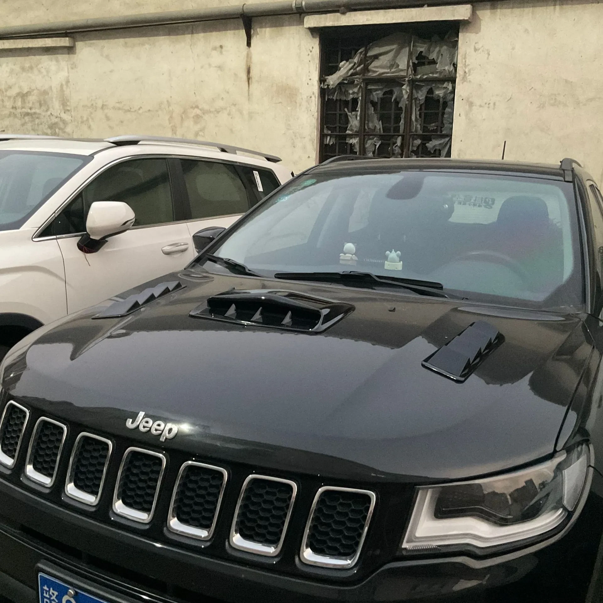 Universal Exterior Windshield Trim & Side Vent Set in Gloss or Carbon