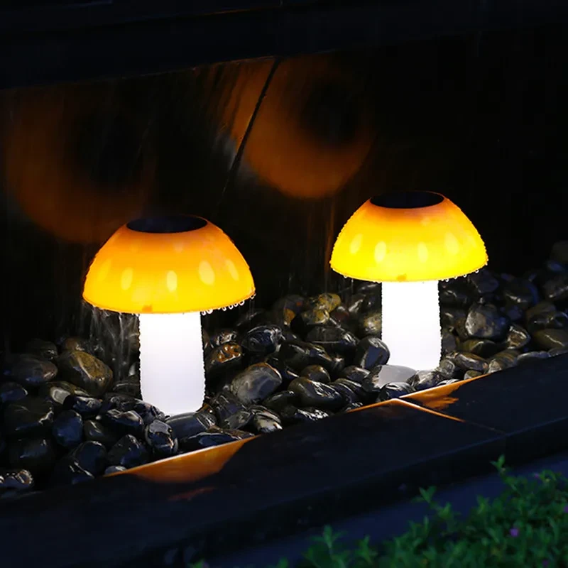 Solar Mushroom LED Lawn Light for Garden and Landscape Decoration
