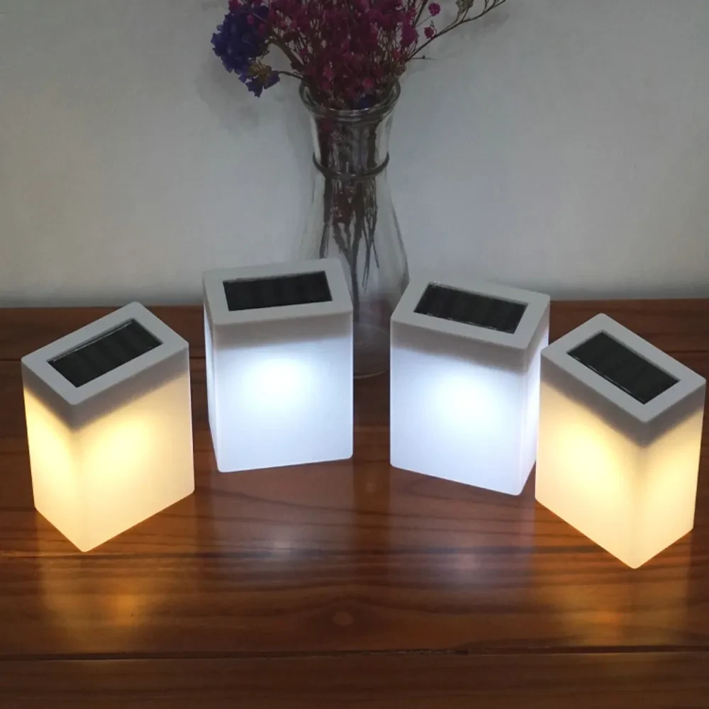 2025 Eco-Friendly Solar LED Lamp with IP55 Waterproof Protection