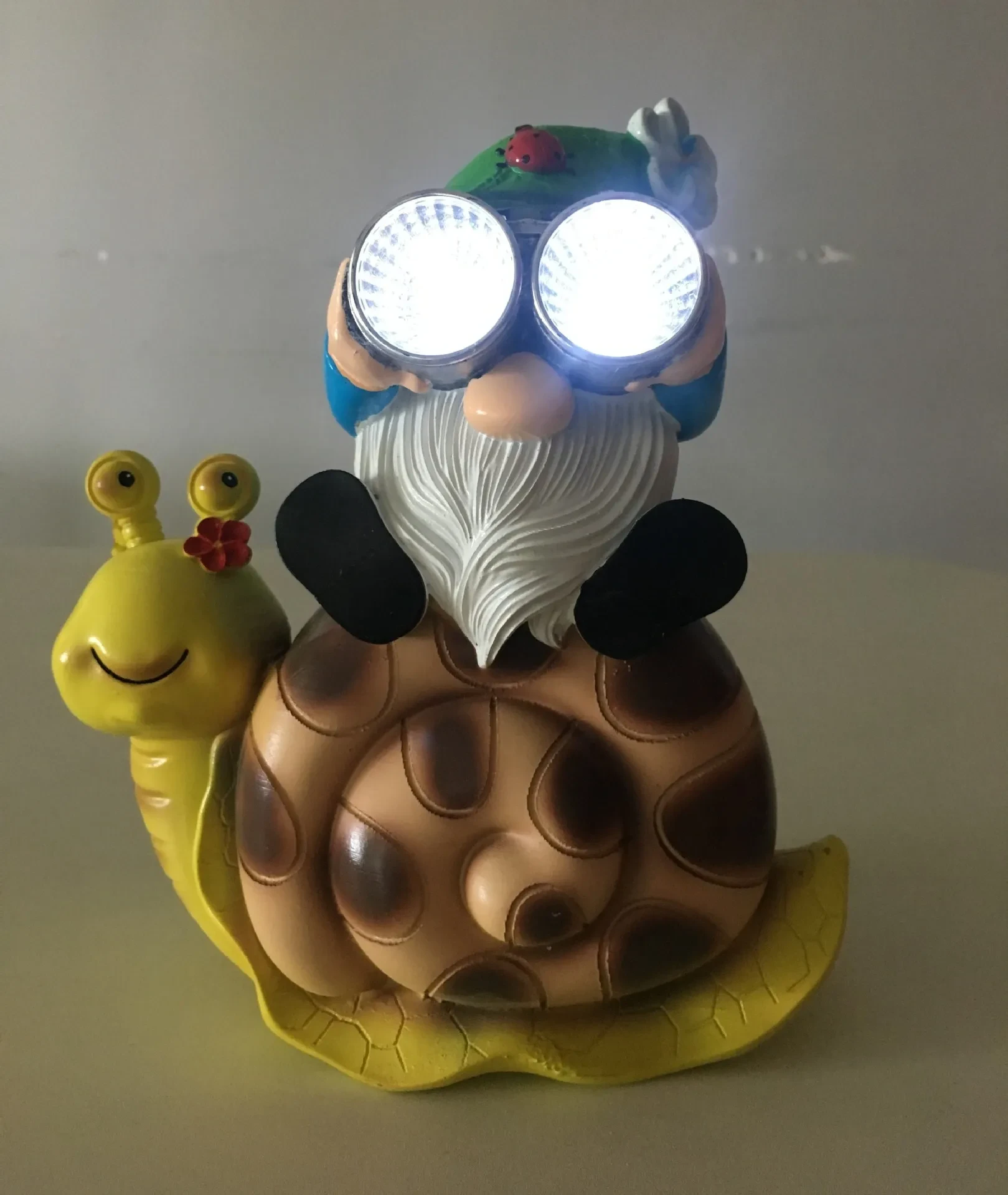 Solar Light Resin Gnome Snail Ornament for Outdoor Garden Decor