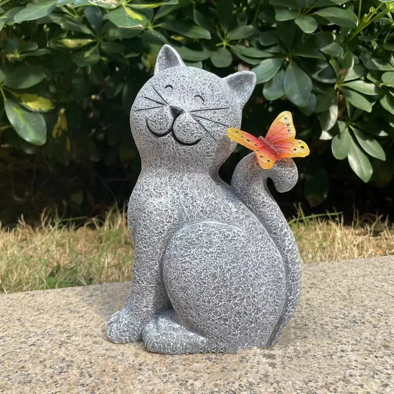 Solar-Powered Cat Garden Decor Lamp for Outdoor Spaces