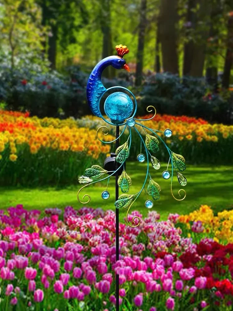 Solar Peacock Garden Lamp – Decorative Outdoor Metal Sunlight Lamp