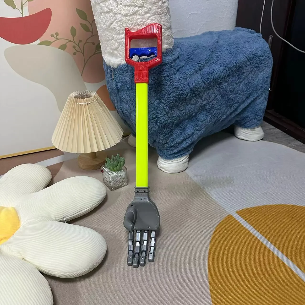 Kids Robot Claw Mechanical Hand Toy