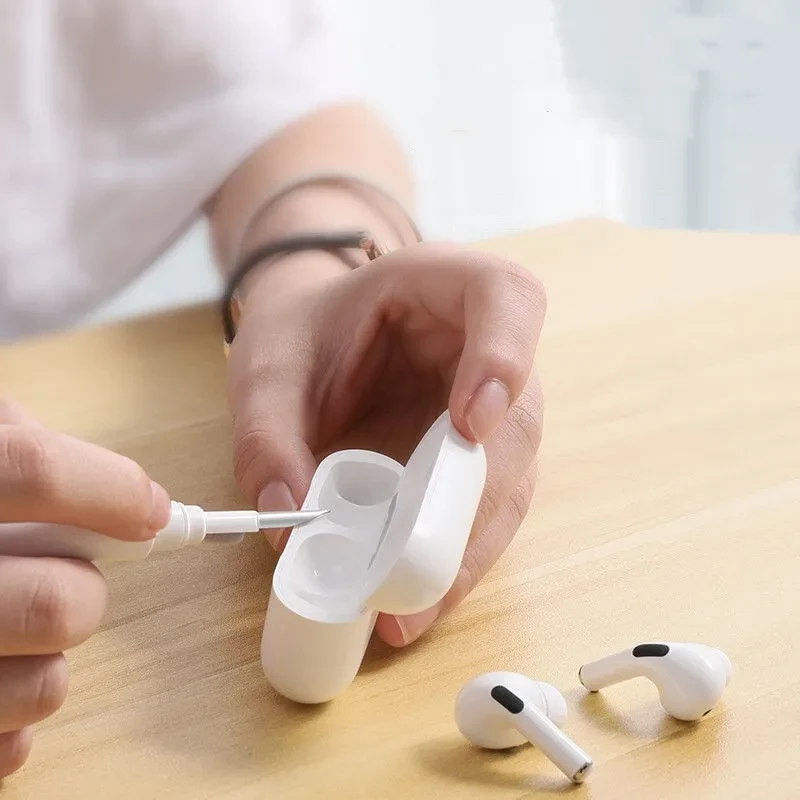 3-in-1 Earphone Cleaning Pen – Dust Removal Tool for Earbuds, Headphones & Charging Cases