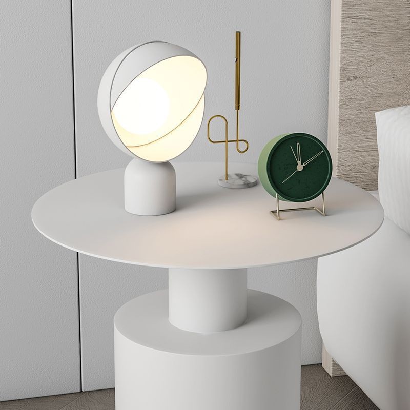 Nordic Style Modern Bedside Table – Minimalist Round Metal Side Table for Bedroom & Living Room